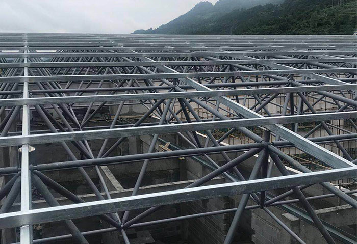 昌都学校艺体楼网架
